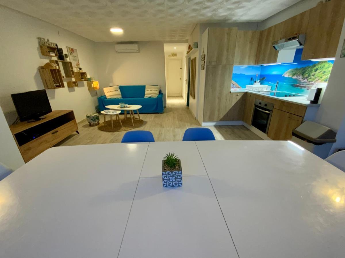 Magnifique Appartement En Front De Mer, Caneylles Roses Exterior photo