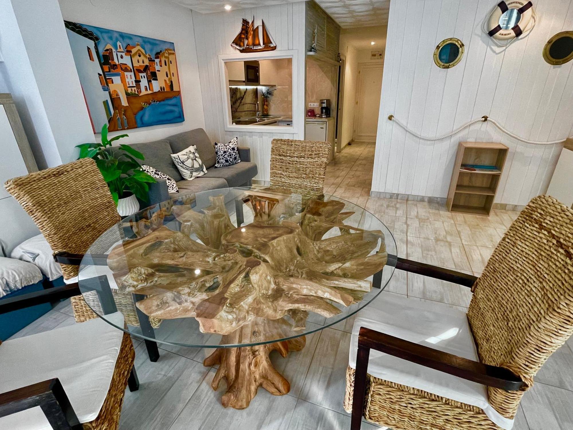 Magnifique Appartement En Front De Mer, Caneylles Roses Exterior photo